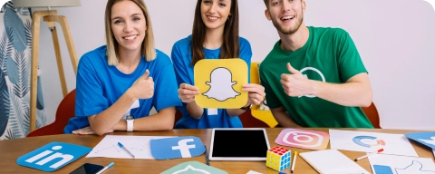 BrandLoom Snapchat ad strategy and optimization improving ROAS with audience segmentation and bidding BrandLoom Snapchat ad strategy and optimization improving ROAS with audience segmentation and bidding