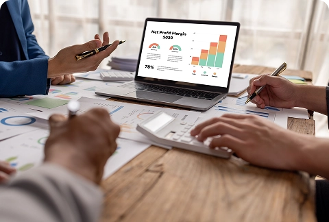 Scalable Online Display Advertising Solutions Display advertising campaigns designed to scale efficiently while maintaining performance and ROI